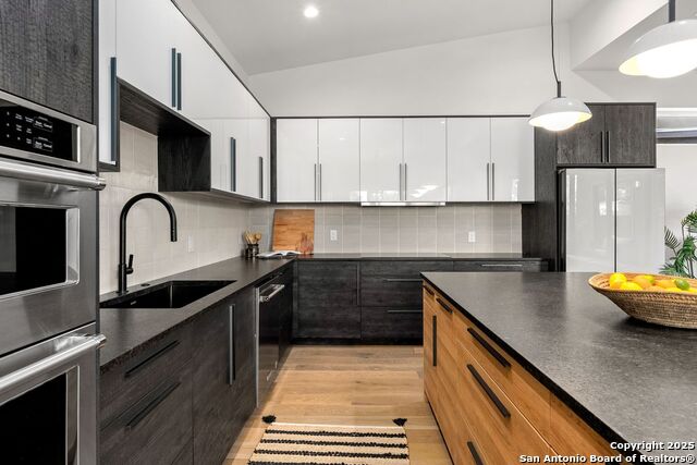 Image 13 of 39 For 238 Cassiano St