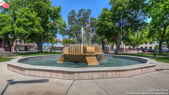 Image 10 of 20 For 919 Prince Albert