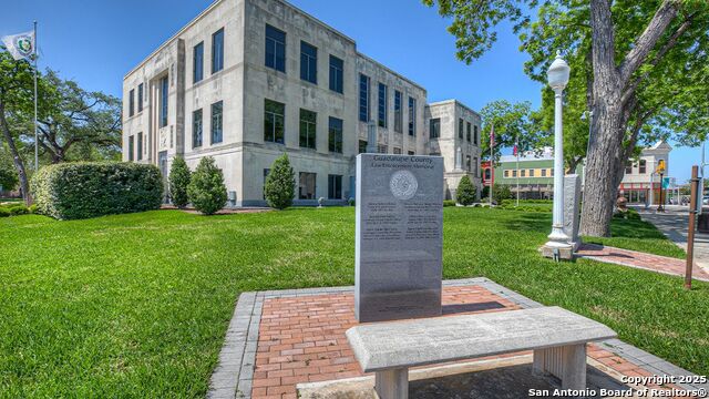 Image 9 of 20 For 919 Prince Albert