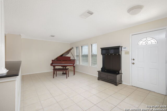 Image 3 of 40 For 18706 Redriver