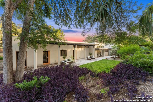 Image 65 of 90 For 2703 Marlborough Dr