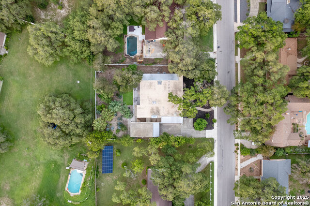 Image 71 of 90 For 2703 Marlborough Dr