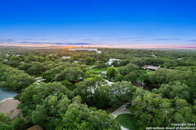 Image 79 of 90 For 2703 Marlborough Dr