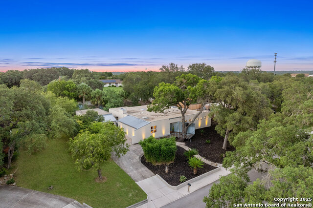 Image 84 of 90 For 2703 Marlborough Dr