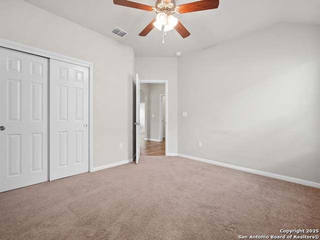 Listing photo id 13 for 10333 Laurie Ln