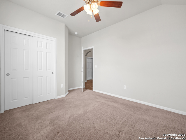 Listing photo id 15 for 10333 Laurie Ln