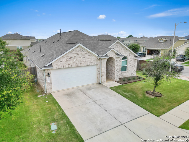 Listing photo id 0 for 10333 Laurie Ln