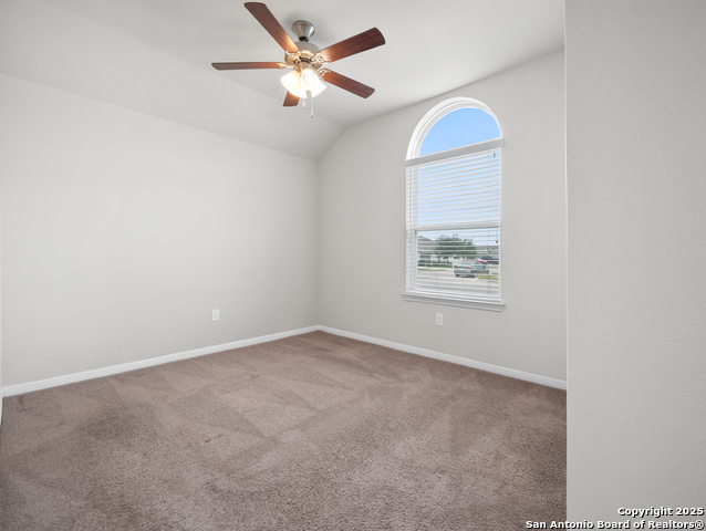 Listing photo id 18 for 10333 Laurie Ln