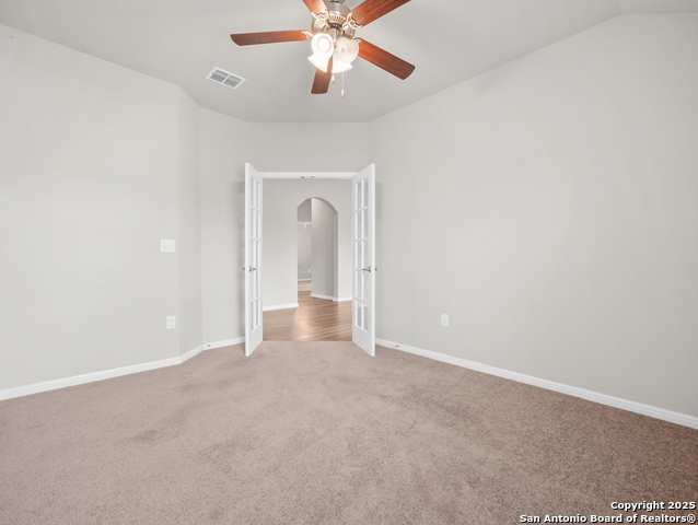 Listing photo id 24 for 10333 Laurie Ln