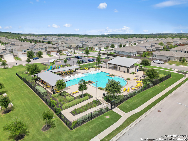 Listing photo id 27 for 10333 Laurie Ln