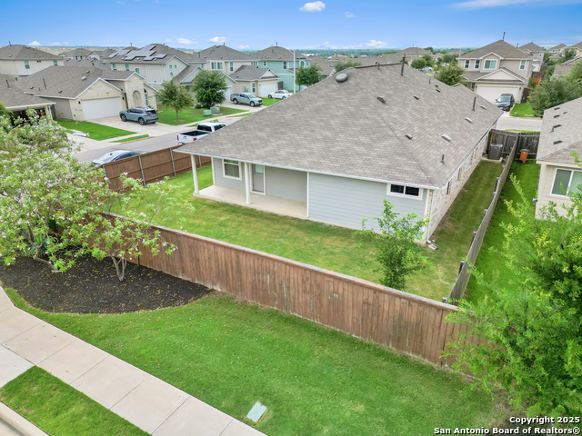 Listing photo id 3 for 10333 Laurie Ln