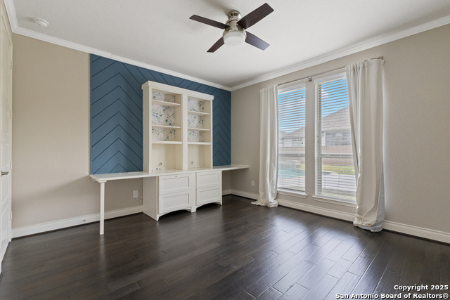 Image 23 of 38 For 7986 Valley Crest