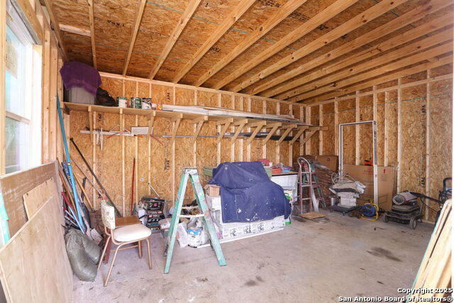Listing photo id 21 for 210 Huff Ave E