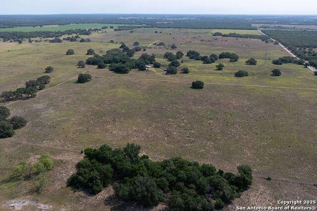 Listing photo id 22 for 1003 County Road 334
