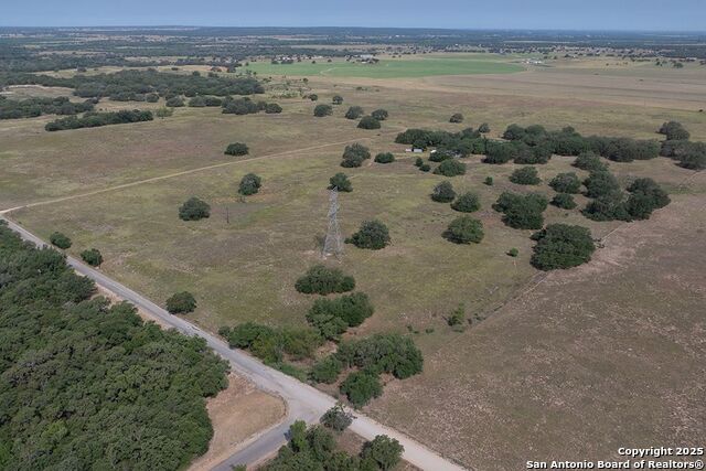 Listing photo id 28 for 1003 County Road 334