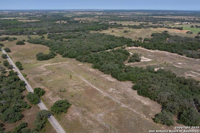 Listing photo id 29 for 1003 County Road 334