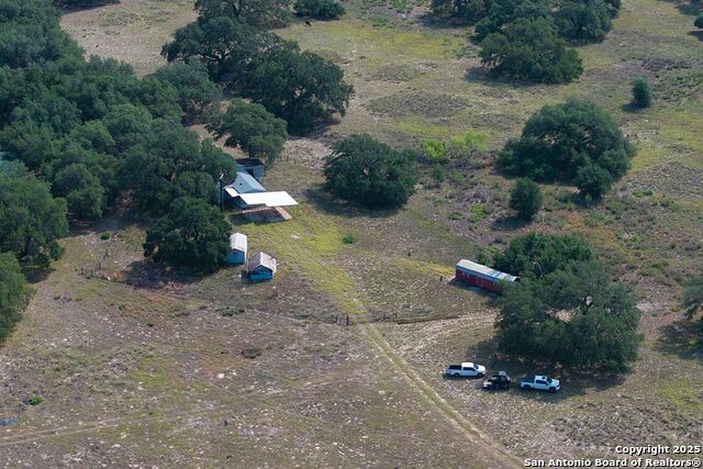 Listing photo id 30 for 1003 County Road 334