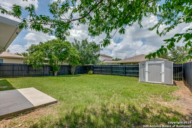 Image 20 of 21 For 8407 Chalk Hill