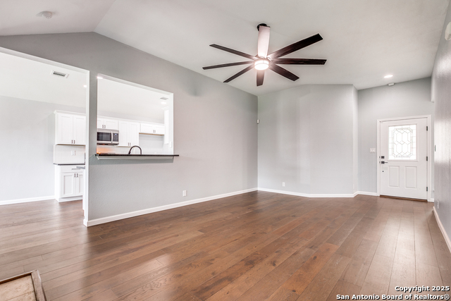 Image 8 of 21 For 8407 Chalk Hill