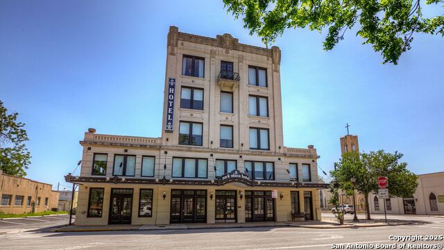 Image 12 of 29 For 1102 Indian Way