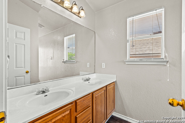Image 11 of 24 For 6715 Carlsbad Rio