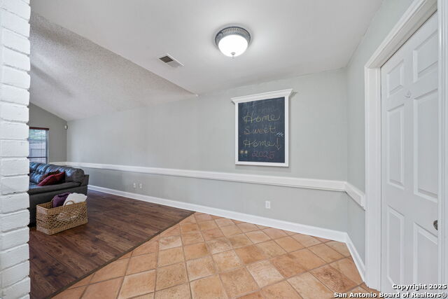 Image 14 of 32 For 9218 Fishers Hill