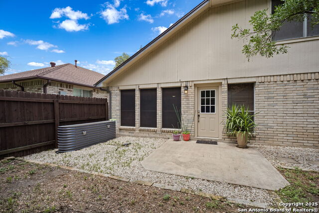 Image 30 of 32 For 9218 Fishers Hill