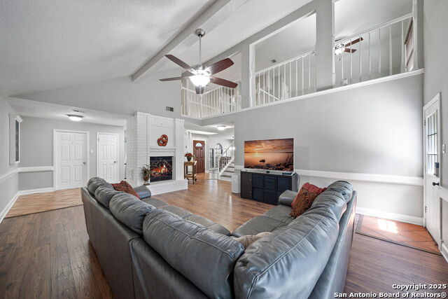 Image 9 of 32 For 9218 Fishers Hill