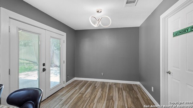 Listing photo id 9 for 12202 Towering Elm