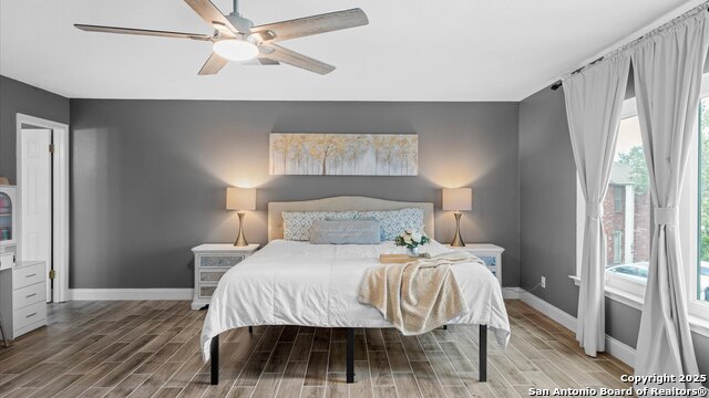 Listing photo id 13 for 12202 Towering Elm