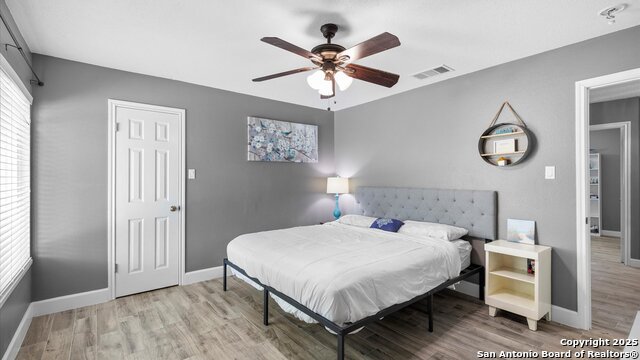 Listing photo id 18 for 12202 Towering Elm