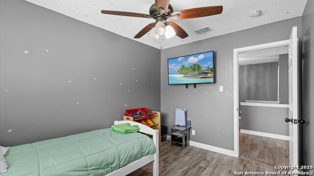 Listing photo id 22 for 12202 Towering Elm