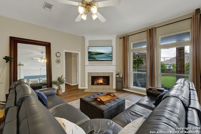 Image 10 of 45 For 2363 Oak Pebble