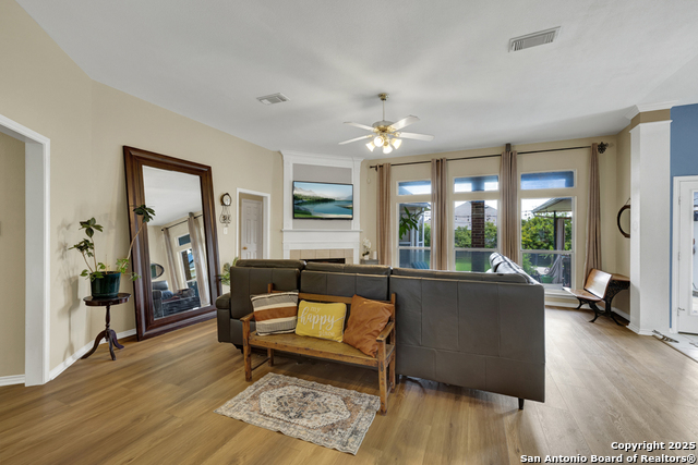 Image 11 of 45 For 2363 Oak Pebble