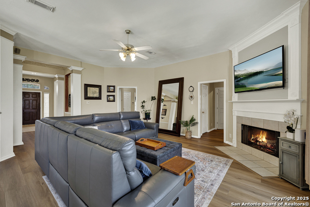 Image 14 of 45 For 2363 Oak Pebble