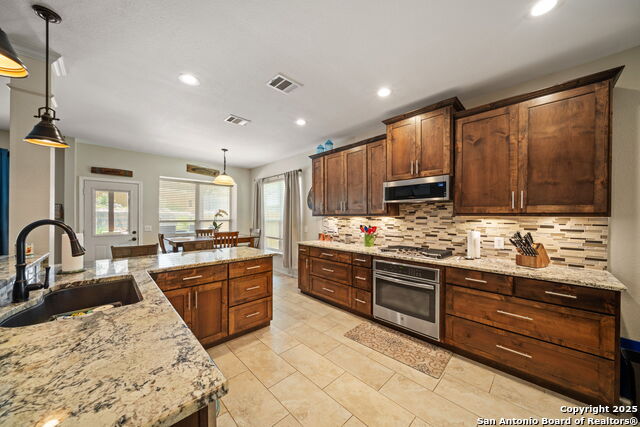 Image 10 of 40 For 20926 Encino Dawn