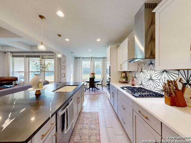 Image 13 of 32 For 7621 Cypress