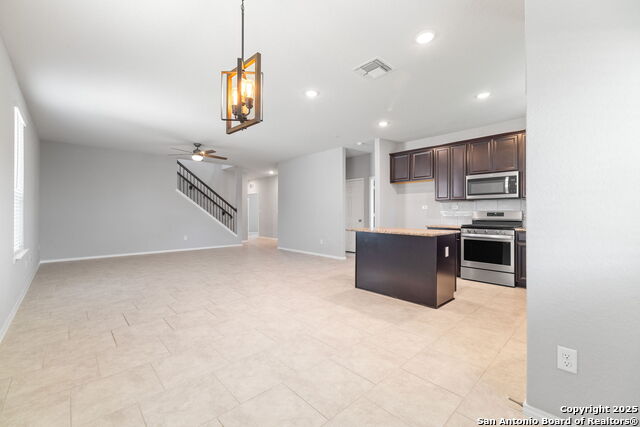 Image 17 of 49 For 7602 Cottonwood Ridge