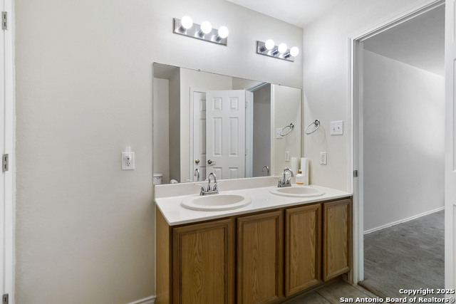 Image 22 of 25 For 8611 Shaenfield