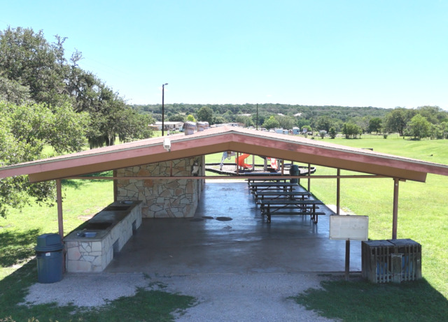 Image 8 of 9 For 815 Winding River