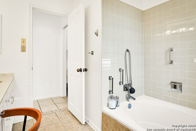 Image 24 of 29 For 4001 New Braunfels N 1624