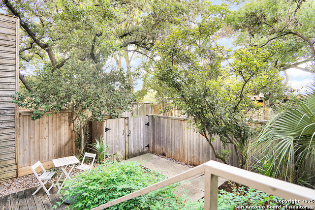 Image 29 of 29 For 4001 New Braunfels N 1624
