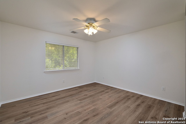 Image 35 of 41 For 2305 Little Elm