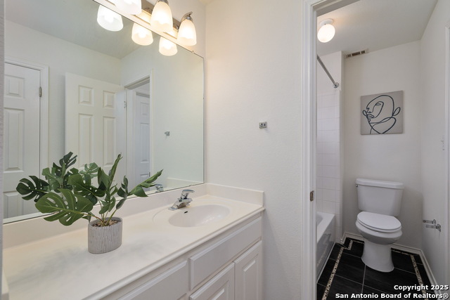 Image 36 of 41 For 2305 Little Elm