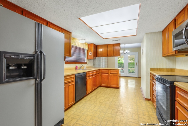 Image 6 of 28 For 213 Millford