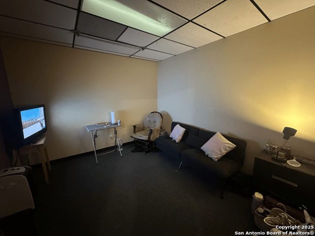 Listing photo id 9 for 1208 Fm 78  