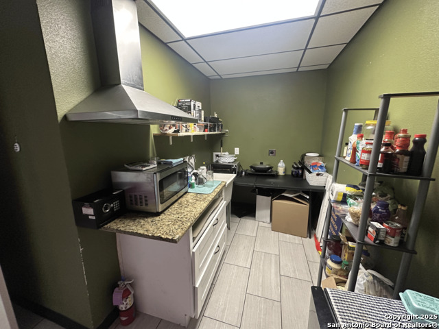 Listing photo id 6 for 1208 Fm 78  
