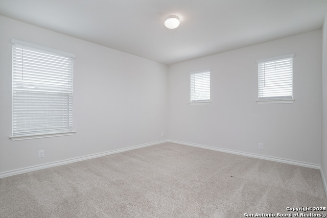 Listing photo id 5 for 5936 Hindes Stone