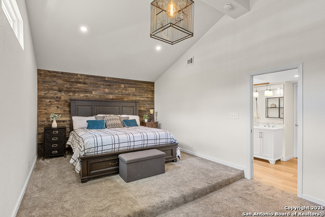Listing photo id 15 for 6402 Quiet Forest