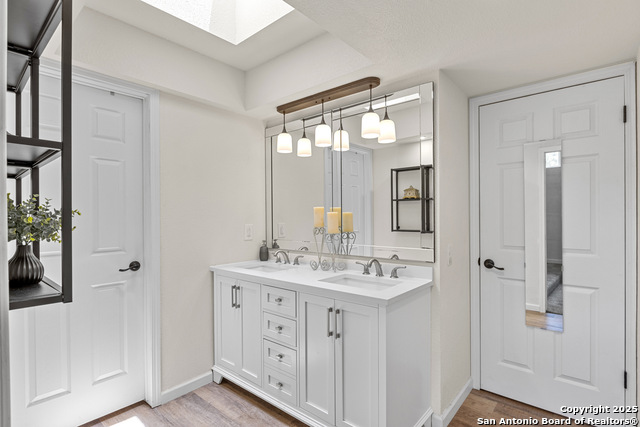 Listing photo id 16 for 6402 Quiet Forest